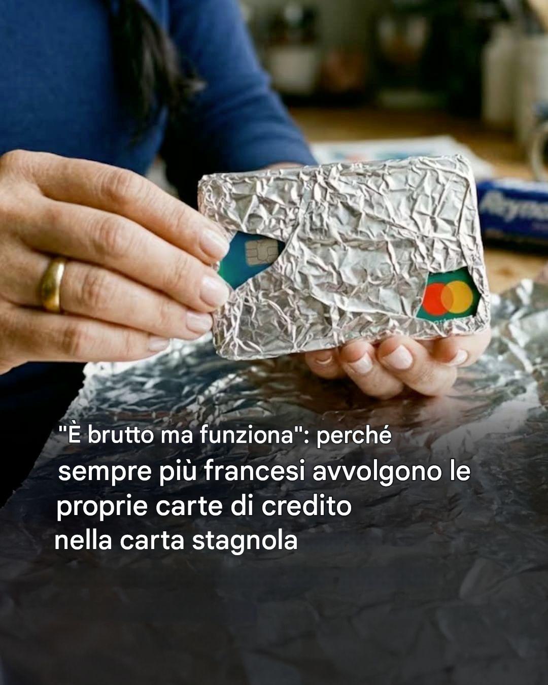 Carta di credito racchiusa in un involucro di alluminio: perché questo trucco è così allettante