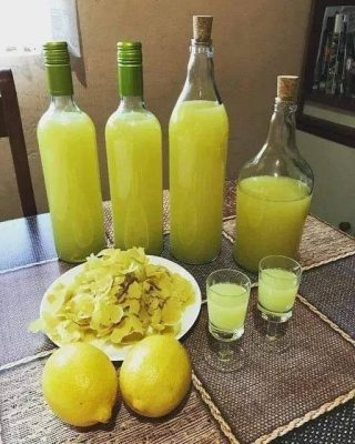 Acqua allo zenzero: la bevanda più salutare per bruciare il grasso su pancia, collo, braccia, schiena e cosce!